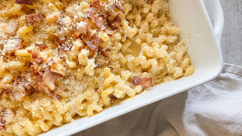 white baking dish with mac and cheese