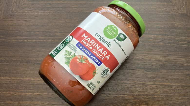 Jar of Simple Truth marinara sauce