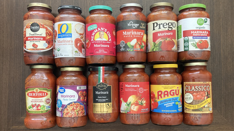 Variety of jarred marinara sauces