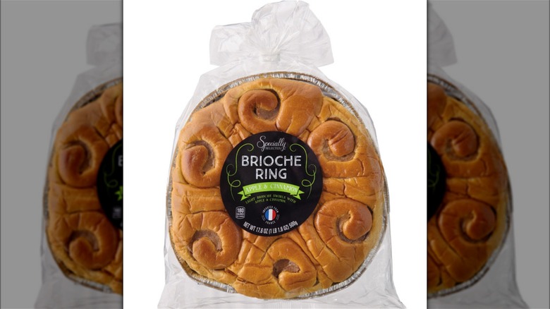 Package of Aldi's Specially Selected apple cinnamon brioche ring