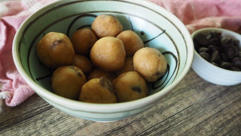 edible cookie dough balls
