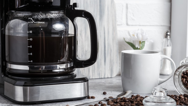 Coffee maker and coffee beans