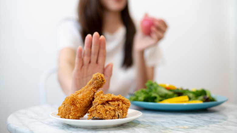 woman eating healthy