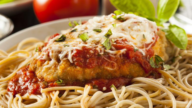 breaded chicken with tomato sauce