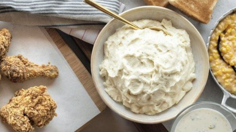 mashed potatoes, fried chicken