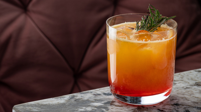 tequila sunrise cocktail