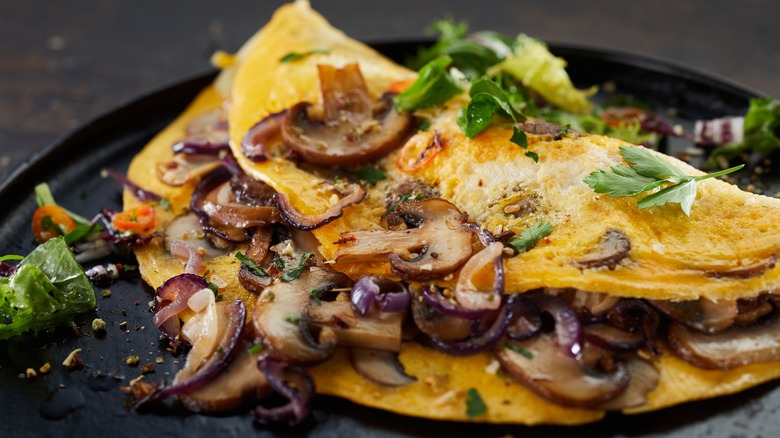 egg and mushroom omelet