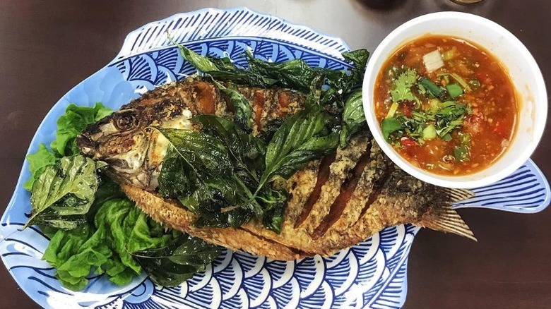 deep fried fish and dipping sauce