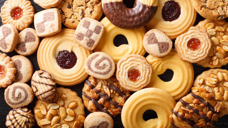 Variety of different cookies