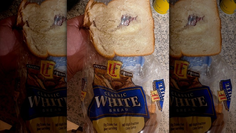 L'Oven Fresh white bread