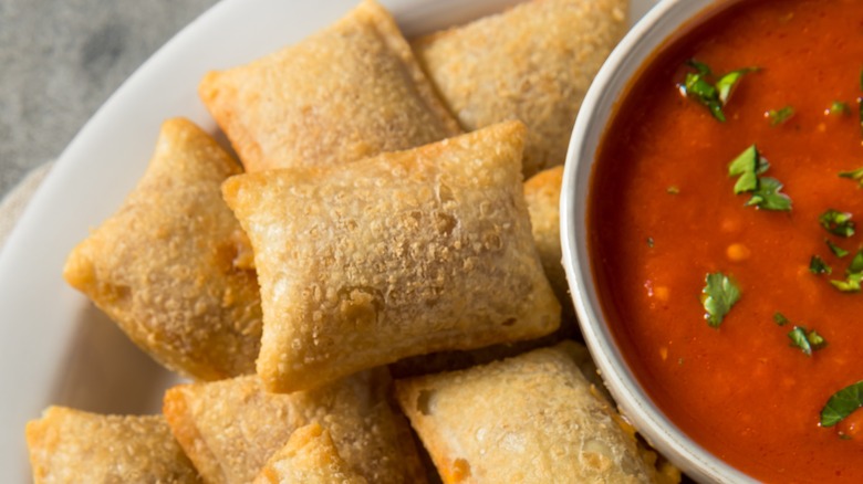 Pizza rolls with marinara 