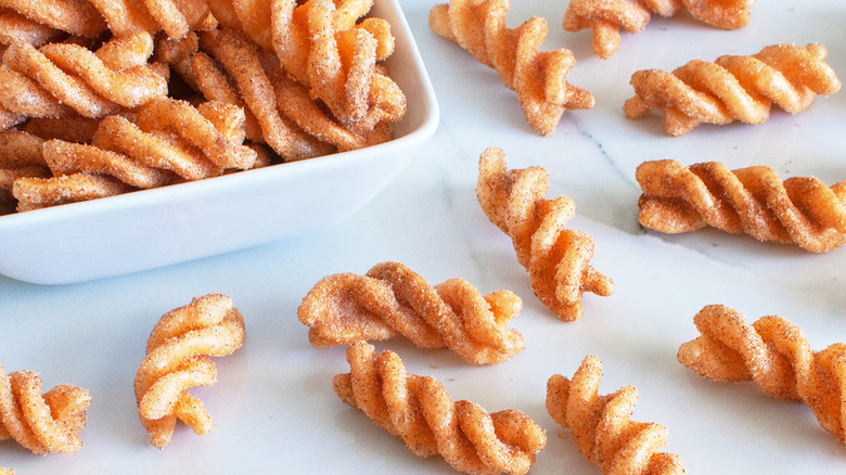 fried cinnamon twists