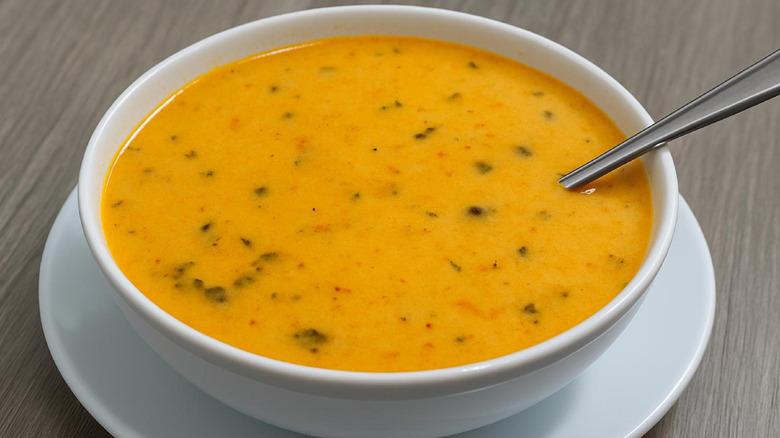soup bowl on saucer