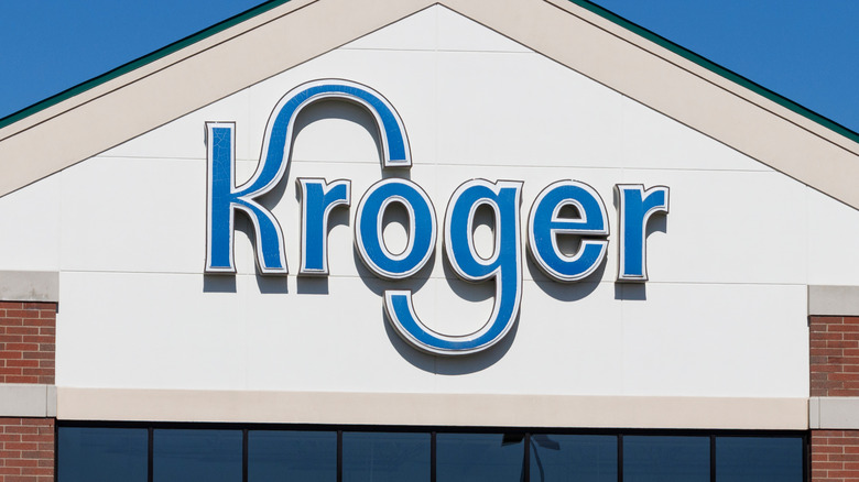 Kroger storefront sign