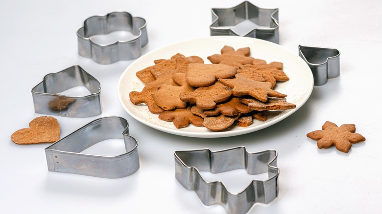 Cookie cutters around dessert plate