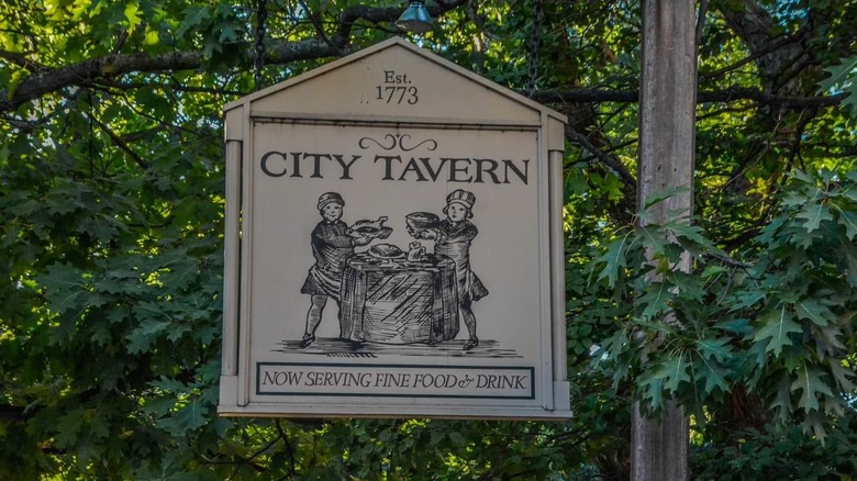 City Tavern signage
