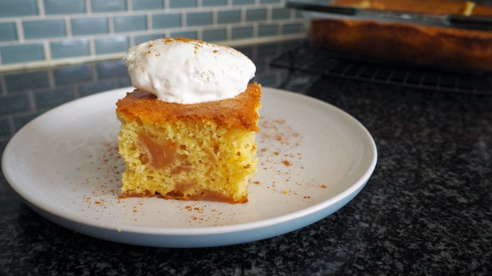 the best 3-ingredient apple cake