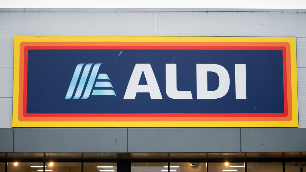 An Aldi sign on a building