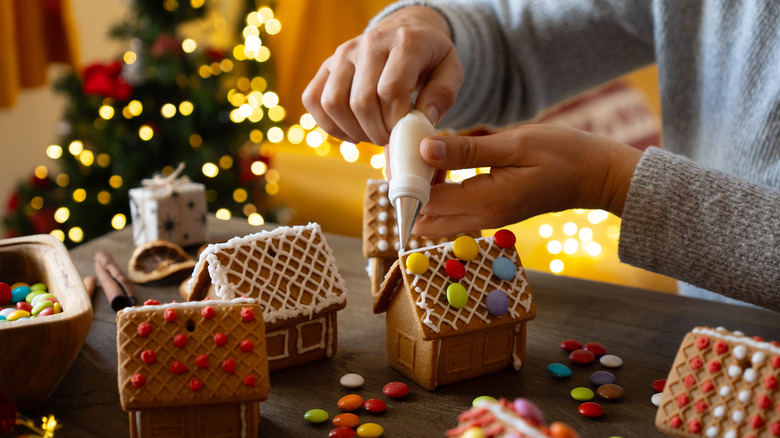 gingerbread house