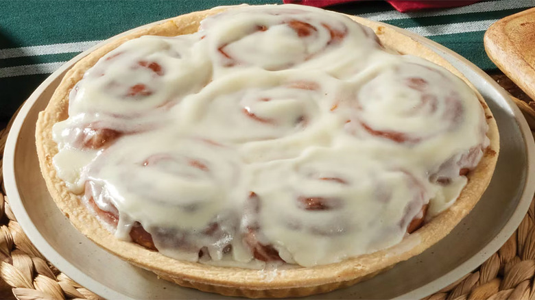 cracker barrel cinnamon roll pie