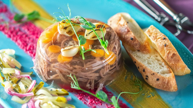 aspic with bread and pickles