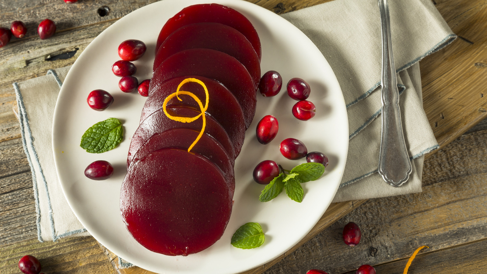 The Best And Worst Store-Bought Cranberry Sauces, Ranked