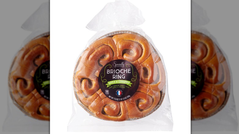 Specially Selected Apple Cinnamon Brioche Ring