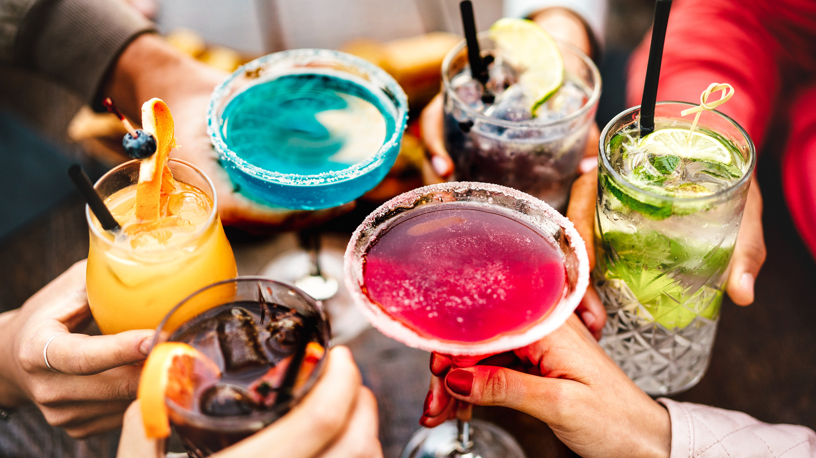 The Best Cocktail To Order On A Budget