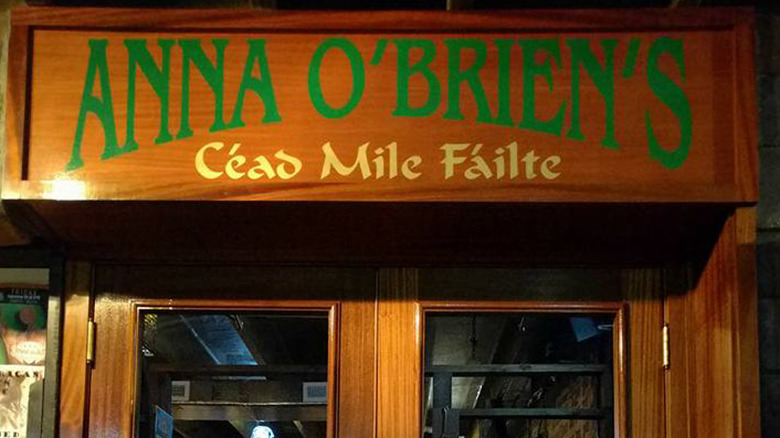 Anna O'Brien's Irish Pub Honolulu Hawaii
