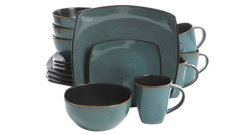   Gibson Elite Dinnerware Set