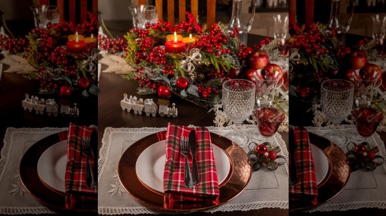 Christmas table setting