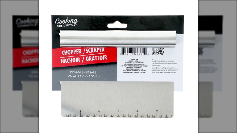 Chopping and scraping kitchen tool