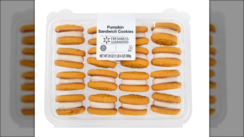 pumpkin cookie sandwiches
