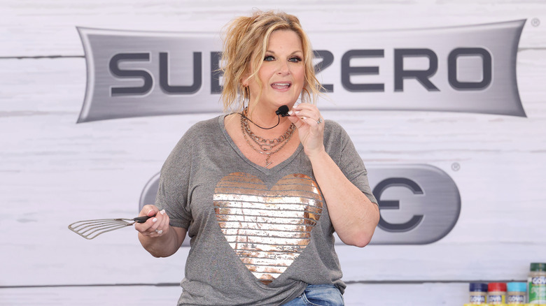 Tricia Yearwood cooking