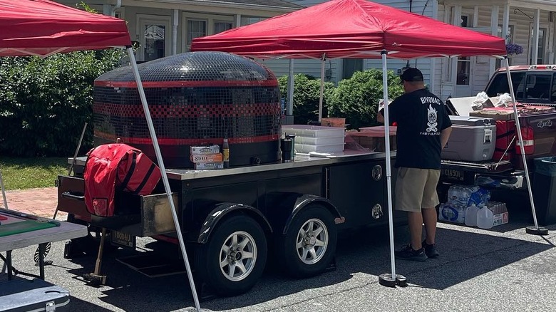 Bivouac Pizza food truck