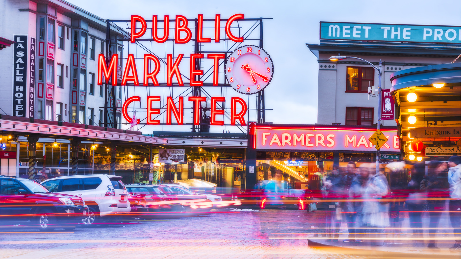 The Best Foods You'll Find At Pike Place Market