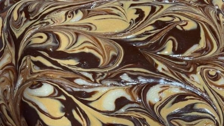 Chocolate and white swirl fudge