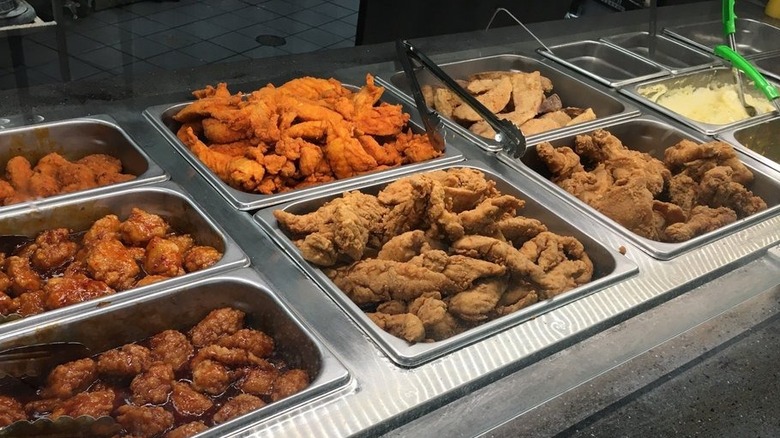 the chicken station at a Huck's Kitchen