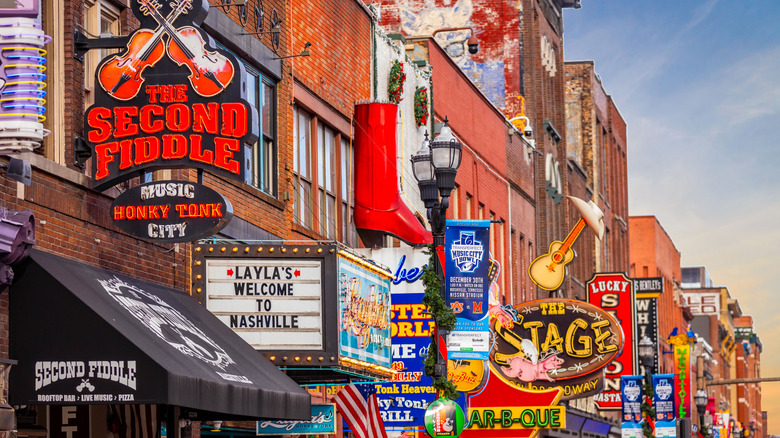 Restaurant and store signage in Nashville
