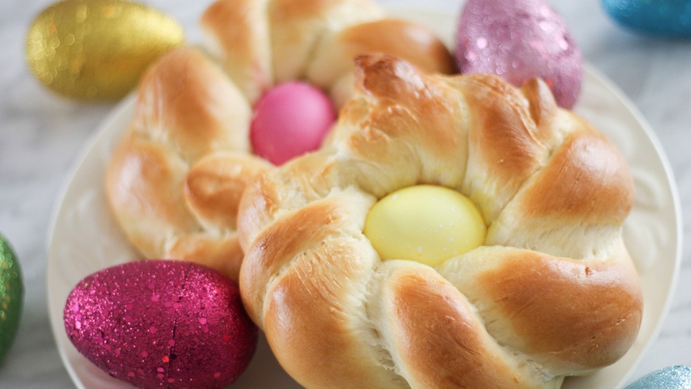 Italian Easter bread on plate 