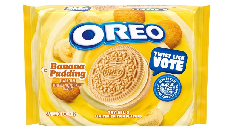 Oreo banana pudding limited-edition sandwich cookies packaging