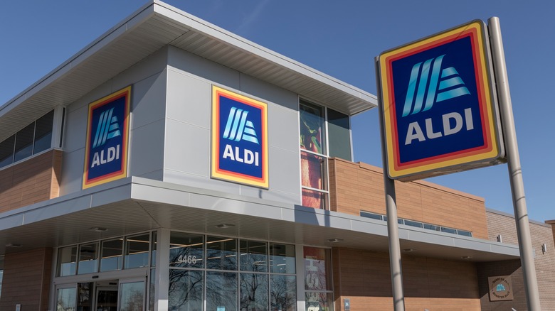 Aldi storefront with sign