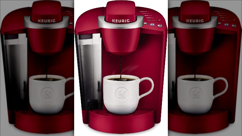 Red Keurig k-classic 