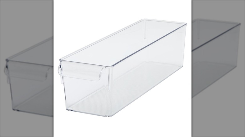 removable refrigerator tray