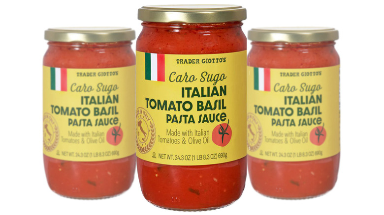 jar of Caro Sugo sauce