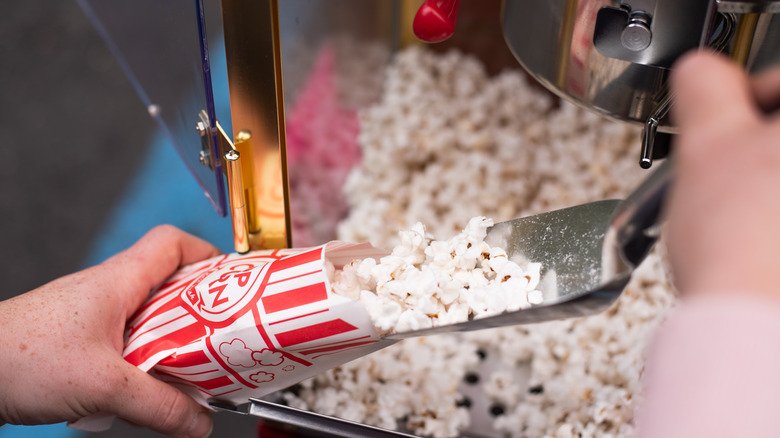 Nostalgia Popcorn Machine Review: Here's What I Thought