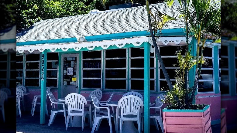 Mrs. Mac's Kitchen Florida in daytime