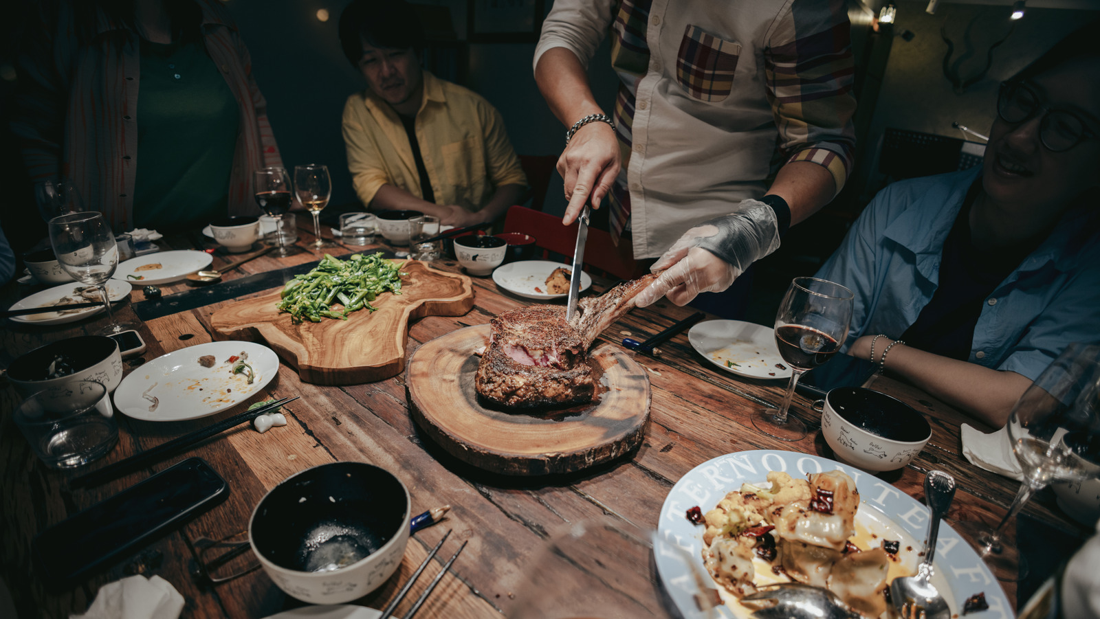 The Best Steaks To Cook For A Special Occasion