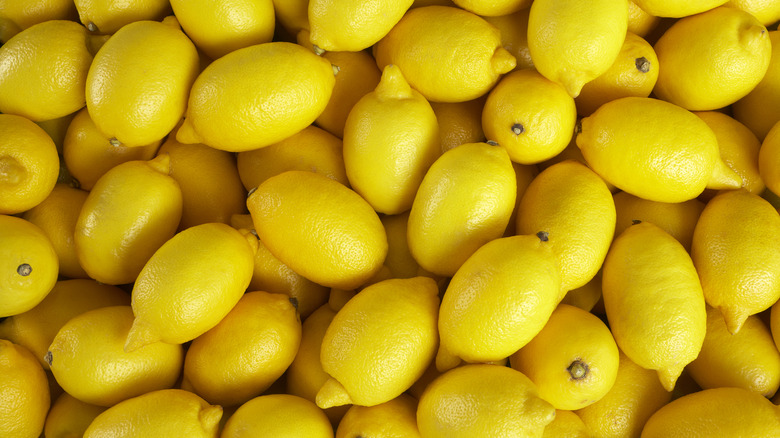 Pile of lemons