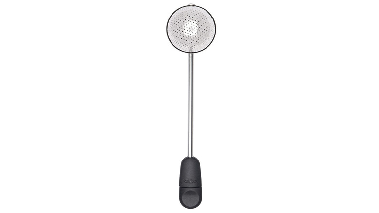 OXO twisting tea ball infuser